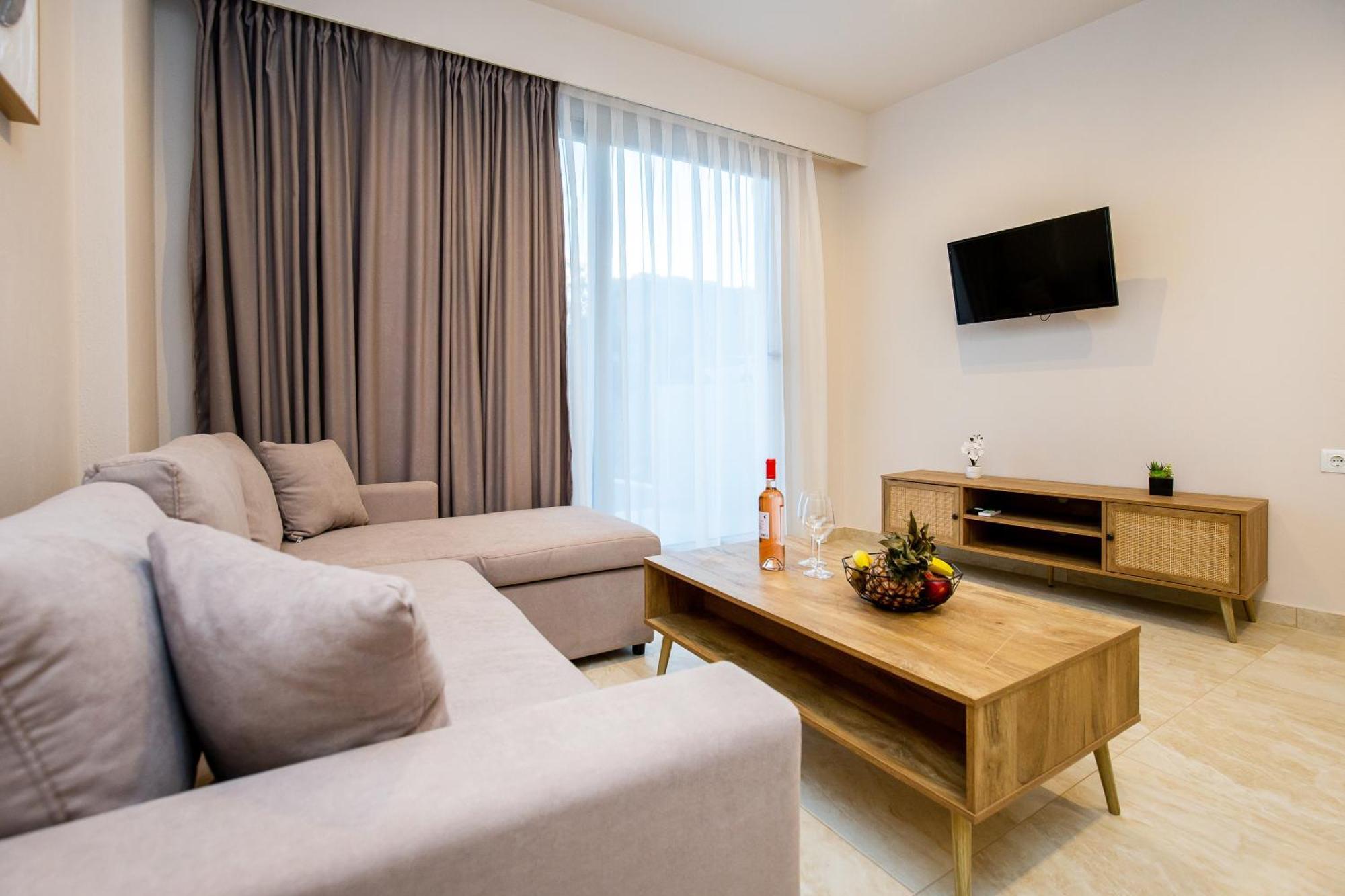 Diamela Apartments 利迈纳里亚 外观 照片